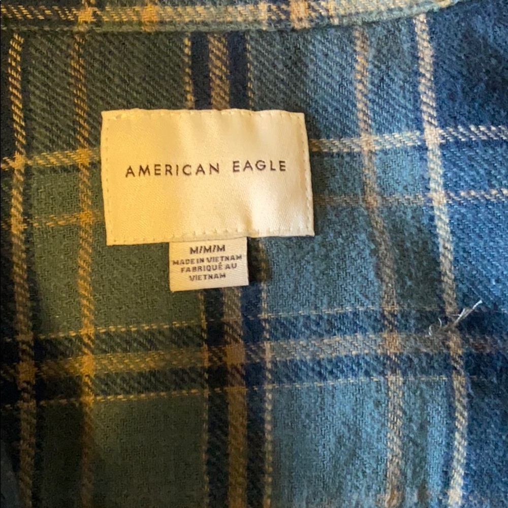 American Engle cropped flannels - Picture 5 of 5